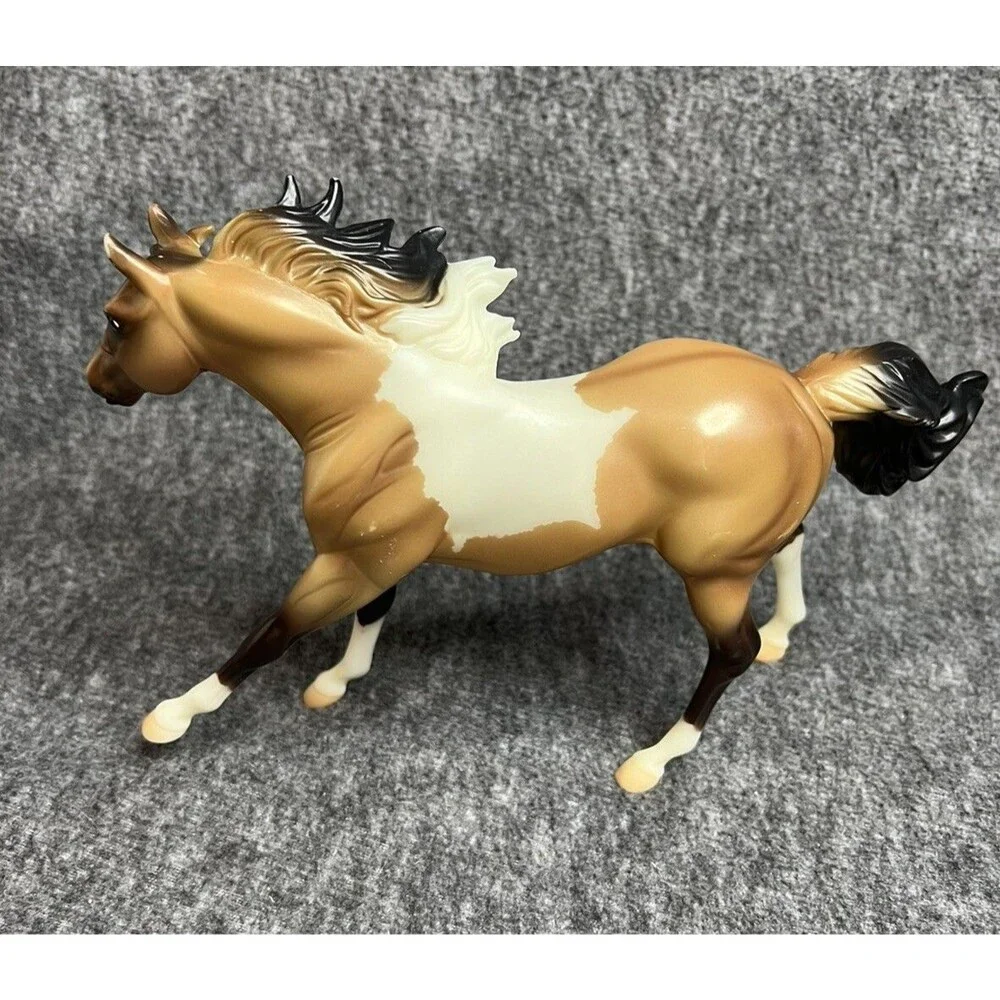 Breyer American Quarter Horse Stallion 940 Classics Collection Buckskin Paint